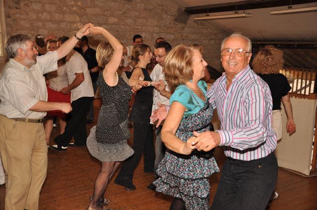 min 2011 04 24 station danse 217